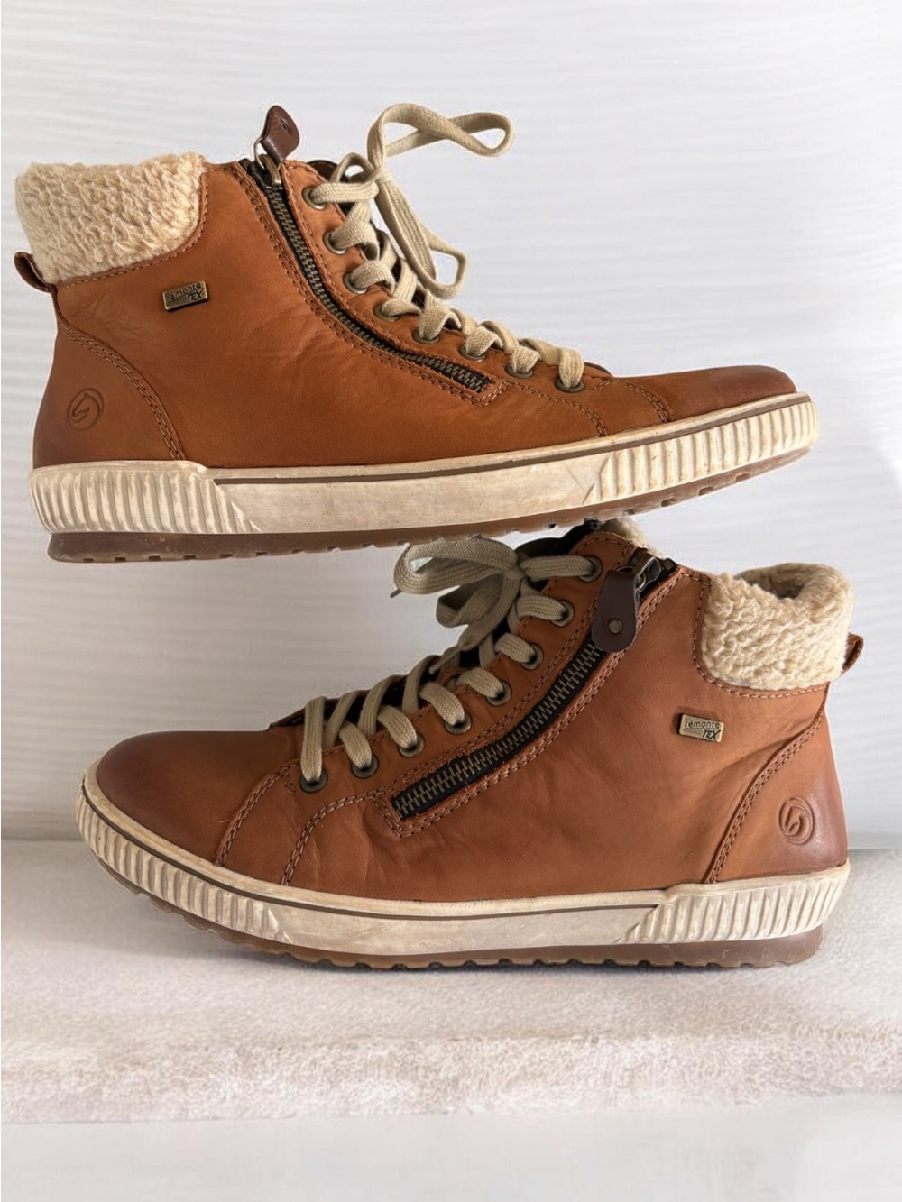 Women’s Remonte Camel Leather High-Top Sneakers Perfect Condition Size 42